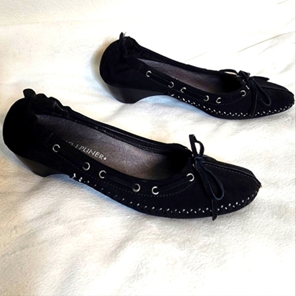 Donald J. Pliner Polly Black Suede Ballet Slip On Designer Luxury Low Heels - Picture 1 of 14